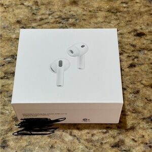 Apple AirPods Pro 3- Classic White